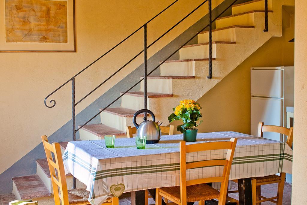 Borgo Fajani Guest House Terricciola Ngoại thất bức ảnh